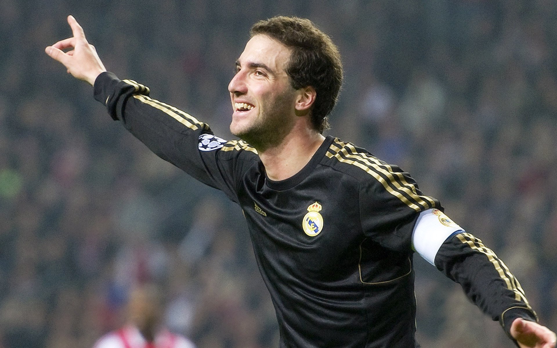 “费尔南多·比亚尔巴如何带领阿根廷美洲狮队崭露头角”